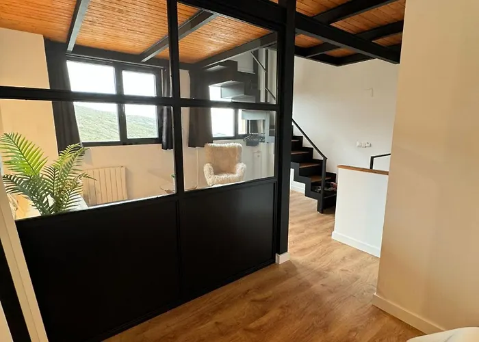 Triplex Loft Mountain Zona Baja Daire